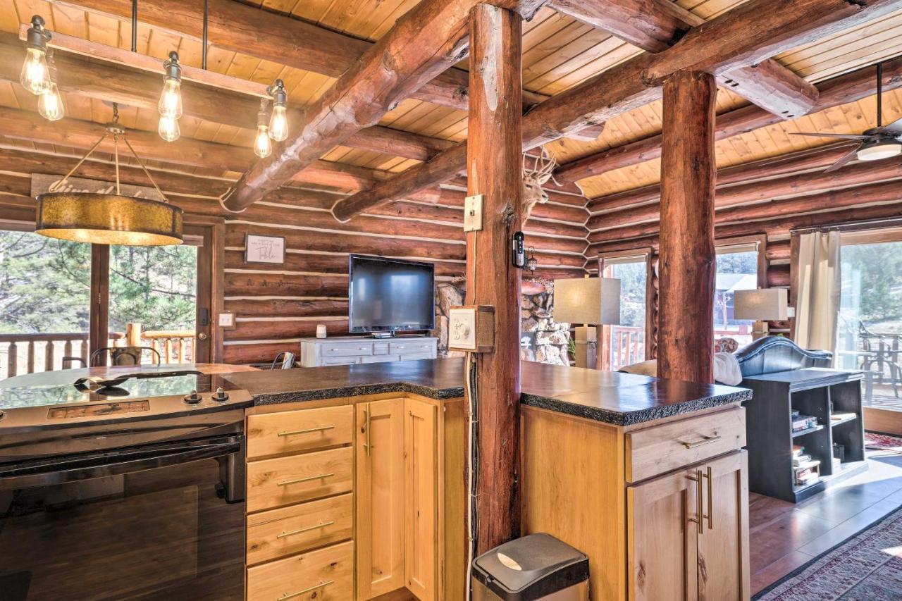 Classic Colorado Log Home With Mountain Views! Florissant Dış mekan fotoğraf
