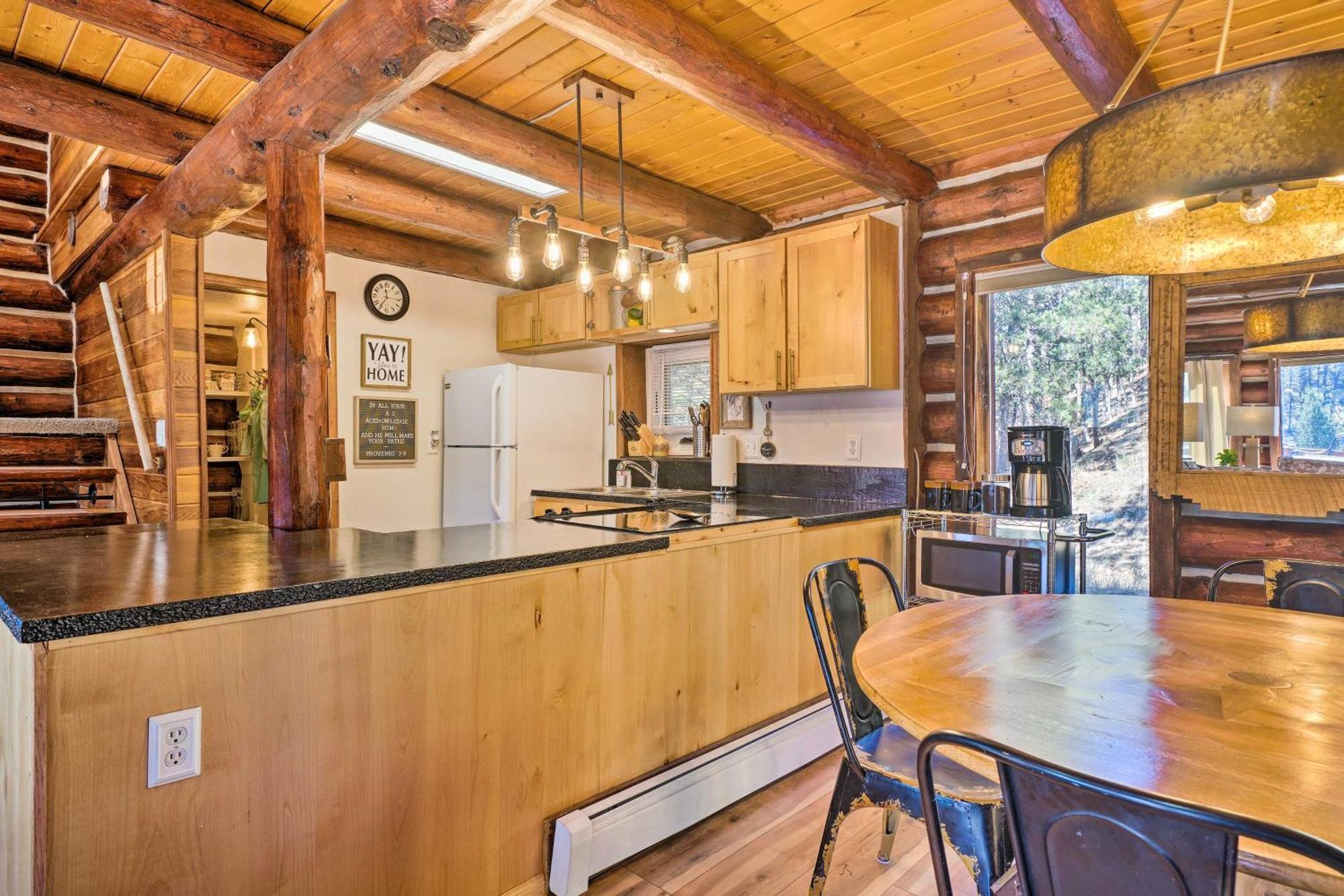 Classic Colorado Log Home With Mountain Views! Florissant Dış mekan fotoğraf